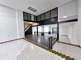 Local comercial en alquiler en Centro en Torrelavega