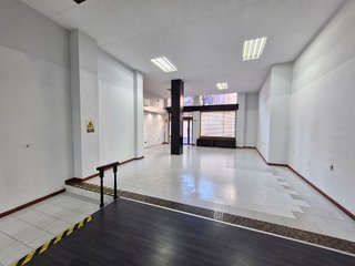 Local comercial en alquiler en Centro en Torrelavega