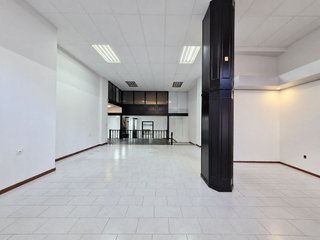 Local comercial en alquiler en Centro en Torrelavega