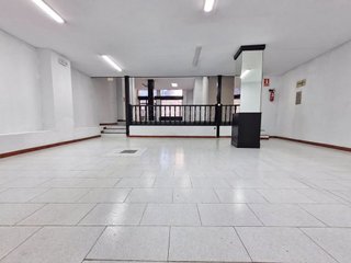 Local comercial en alquiler en Centro en Torrelavega