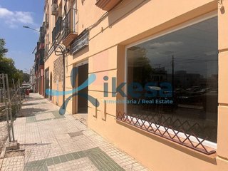 Local comercial en venta en Centro en Utrera