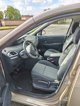 Renault Scenic 2015