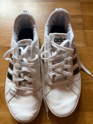 Zapatillas Adidas Blancas y Negras