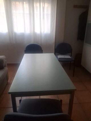 Mesa de oficina o escuela
