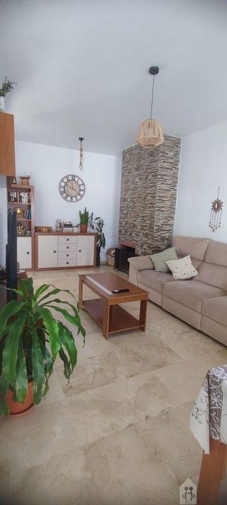 Casa adosada en venta en Almensilla
