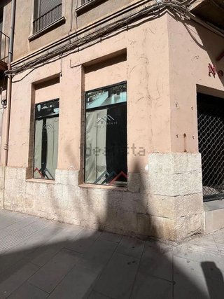 Local comercial en alquiler en Barri Eixample en Alcoy/Alcoi