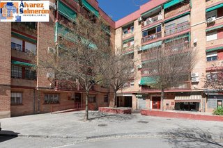 Piso en venta en Almanjáyar en Granada