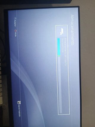 PS4 pro de 1TB Negra + Mando + 2 Juegos