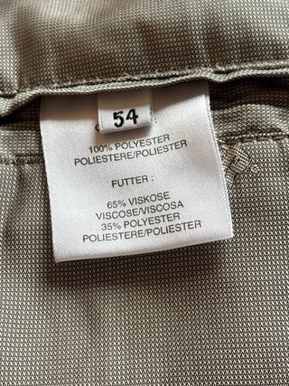 Chaqueta Beige Talla 54 con Etiquetas
