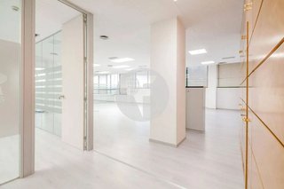 Oficina en alquiler en Zona Industrial en Prat de Llobregat, El