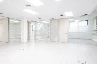 Oficina en alquiler en Zona Industrial en Prat de Llobregat, El