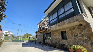 Chalet en venta en Ares