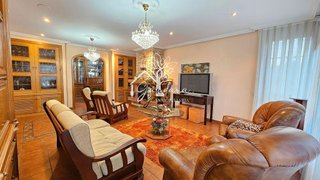 Chalet en venta en Ares
