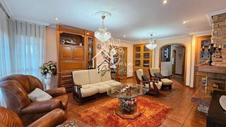 Chalet en venta en Ares