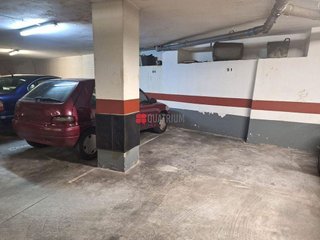 Garaje en alquiler en Ensanche - Sar en Santiago de Compostela