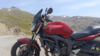 Yamaha Fazer FZ6N Roja y Negra