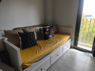 Diván Ikea blanco con colchones