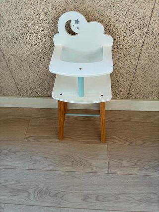 Trona de madera para muñecas