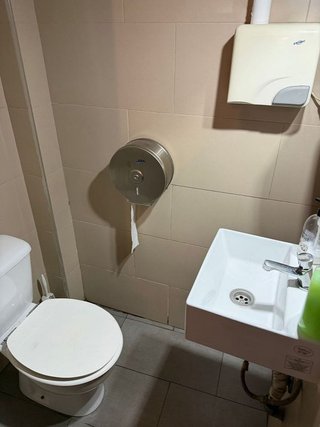 Local comercial en alquiler en La Sagrada Família en Barcelona