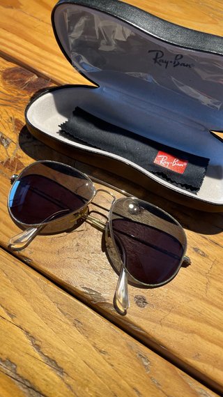 Gafas Ray-Ban Aviator Doradas con Funda
