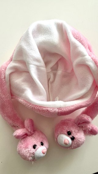 Gorro de peluche de conejo para niña