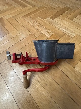 Antiguo Rallador antiguo de mesa