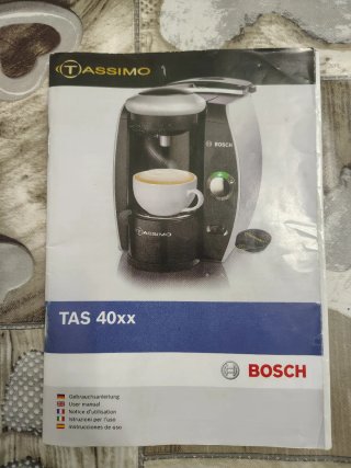 Cafetera Tassimo Bosch Roja