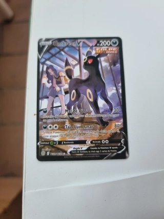 Carta Pokémon Umbreon V TG22/TG30