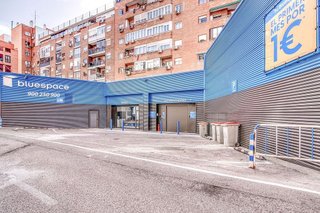 Trastero en alquiler en Adelfas en Madrid