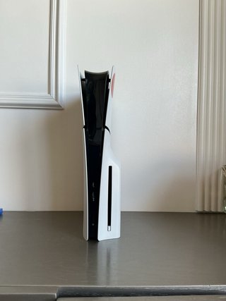 PS5 Slim 1TB con lector + 4 Juegos + 2 Mandos