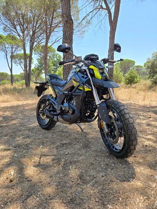 Zontes U1 125 Negra y Amarilla