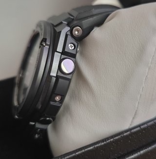 Reloj Casio G-Shock GST-210B como NUEVO