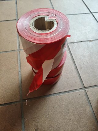 Cinta señalizadora roja y blanca
