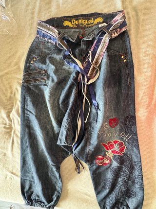 Pantalón Desigual estampado talla M