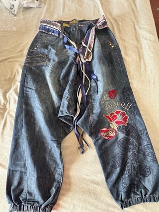 Pantalón Desigual estampado talla M