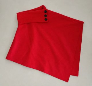 Poncho rojo botones