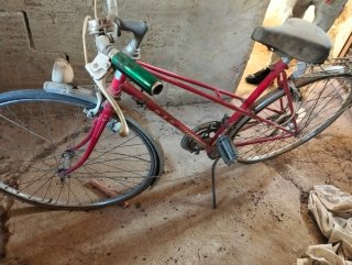 Bicicleta Antigua Roja