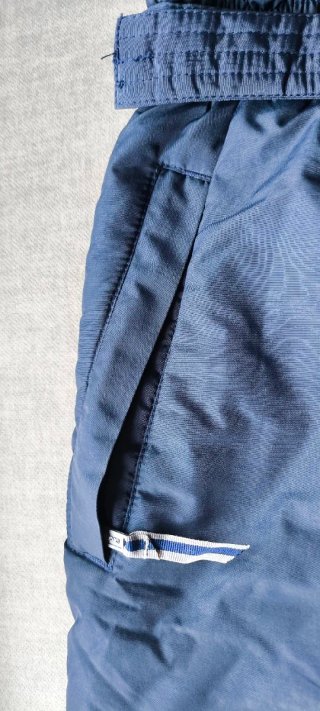 Pantalón de esquí Decathlon azul.