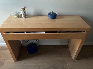 Tocador/mesa consola/escritorio  Ikea serie MALM