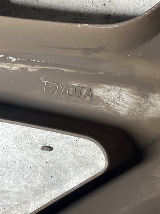 Tapacubos Toyota Prius 16 pulgadas (leer)