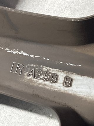 Tapacubos Toyota Prius 16 pulgadas (leer)
