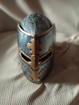 Casco medieval ideal para eventos o disfraces