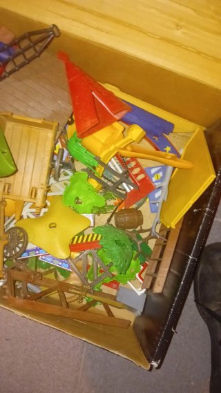 Playmobil Caja de Juguetes Variados