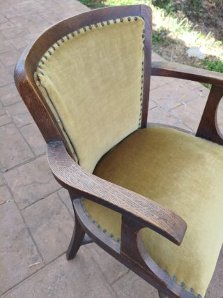 Poltrona Inglese in Rovere. Antica. Perfetta