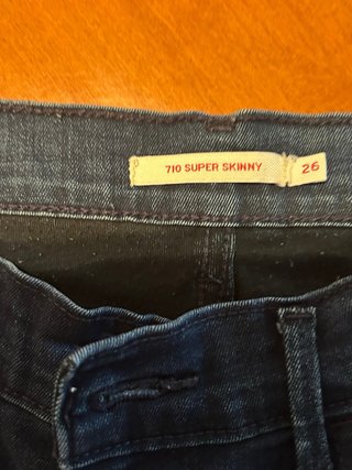 Vaqueros Levi's 710 Super Skinny