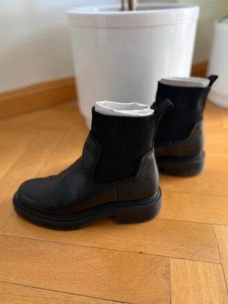 Botines Chelsea Zara Negros