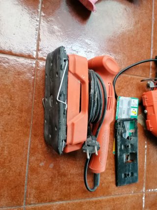 Set Lijadora y Caladora Black+Decker