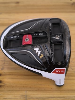 Cabeza Driver TaylorMade M1 10.5º