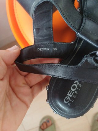 Sandalias Negras GEOX con Plataforma