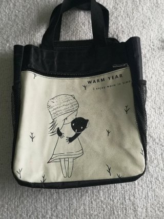 Bolso con dibujo niña WARM YEAR